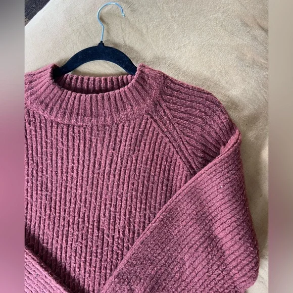 Cozy Rust Sweater - Picture 4 of 7